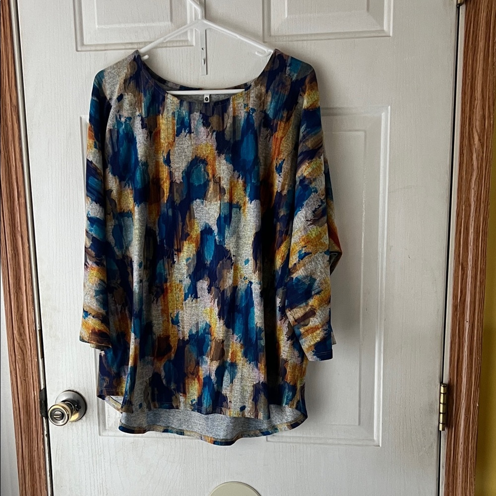 Leo & Nicole Blue and Gold Abstract Blouse